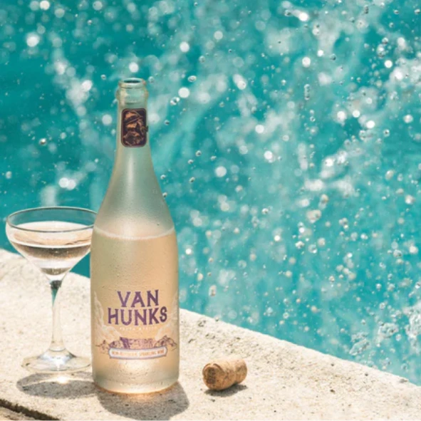 Van Hunks Sparkling Non-Alcoholic 750ml 5 Van Hunks Sparkling Non-Alcoholic 750ml - Image 3